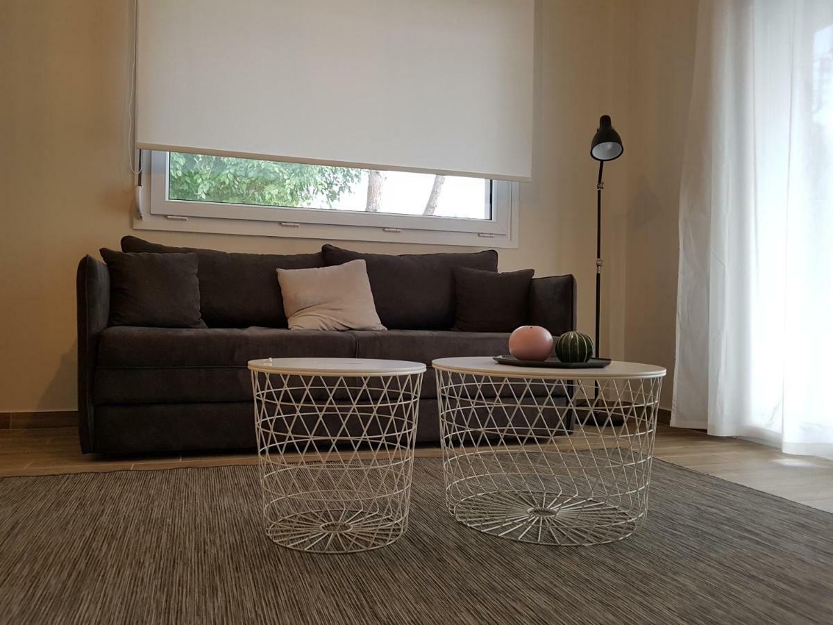 Fantastic Four Apartments Néoi Epivátai Esterno foto